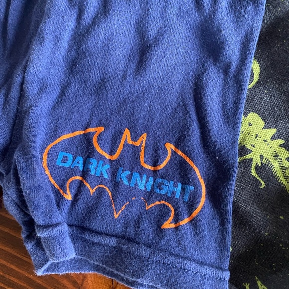 Batman & Jurassic Park /2T Shorts Bundle - Picture 2 of 6